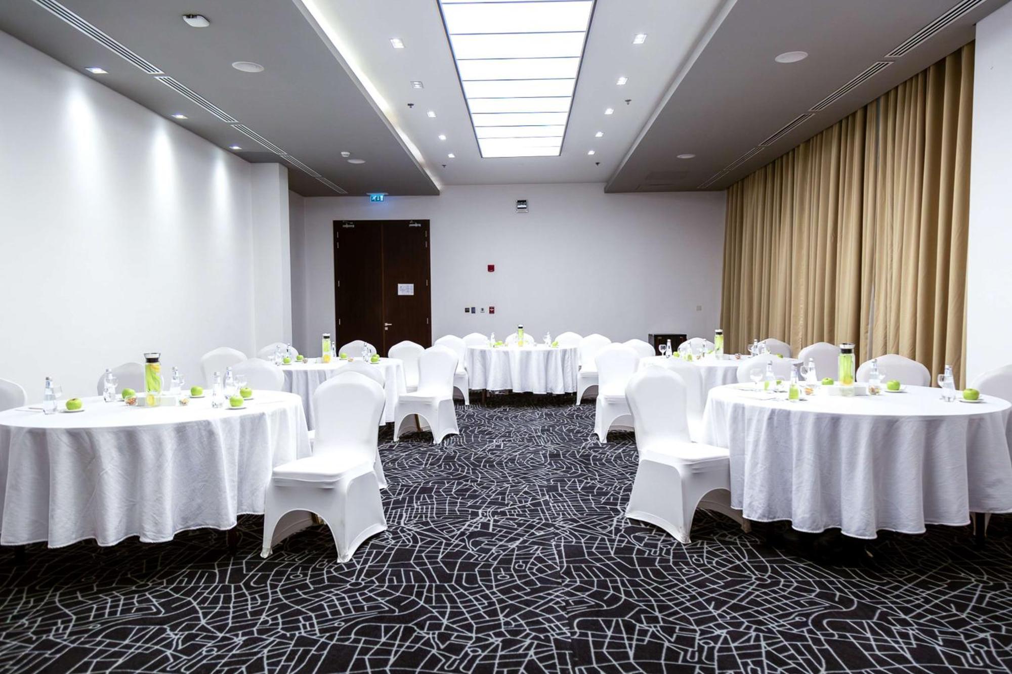 Radisson Hotel & Apartments Dammam Industrial City Zewnętrze zdjęcie