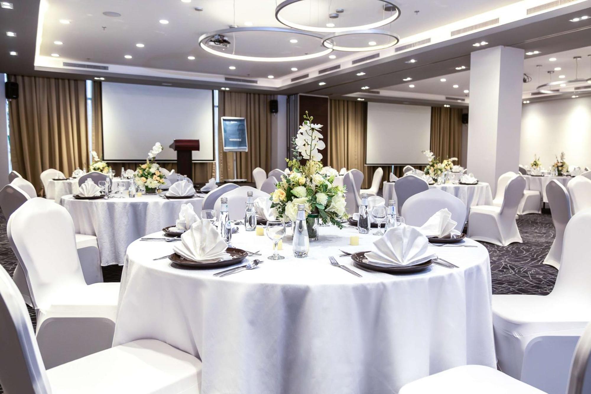 Radisson Hotel & Apartments Dammam Industrial City Zewnętrze zdjęcie